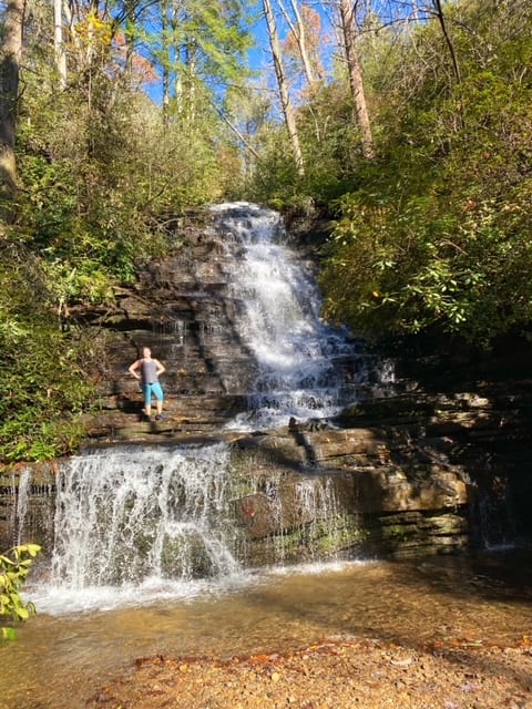 Angels Falls hiking in Northern Georgia